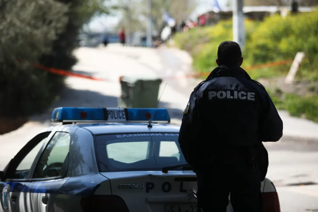 Σοβαρό περιστατικό βίας έξω από το δημαρχείο Άνω Λιοσίων – “40 μαυροφορεμένοι ξυλοκόπησαν ανήλικους”
