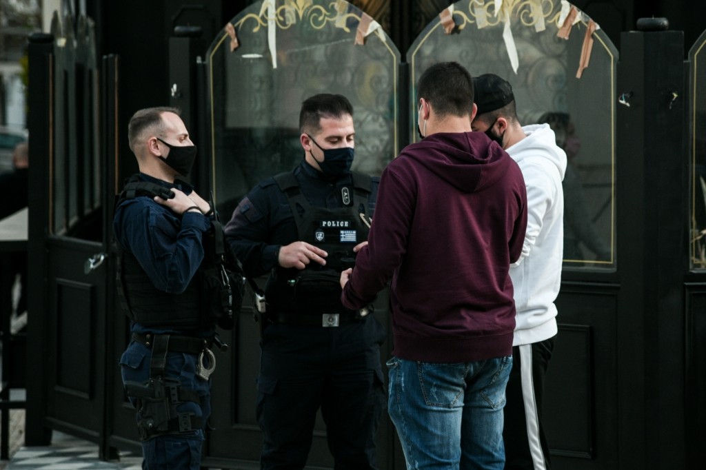Ξυλοκόπησαν 15χρονο στο Περιστέρι για ένα κινητό – Ανενόχλητες δρουν οι συμμορίες ανηλίκων