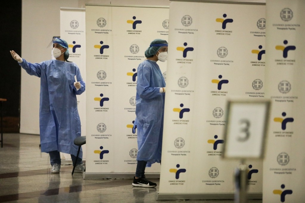 Ξανά πάνω από 1.500 νέα κρούσματα στην Αττική – Τριψήφια νούμερα σε Θεσσαλονίκη και ακόμα 6 περιοχές