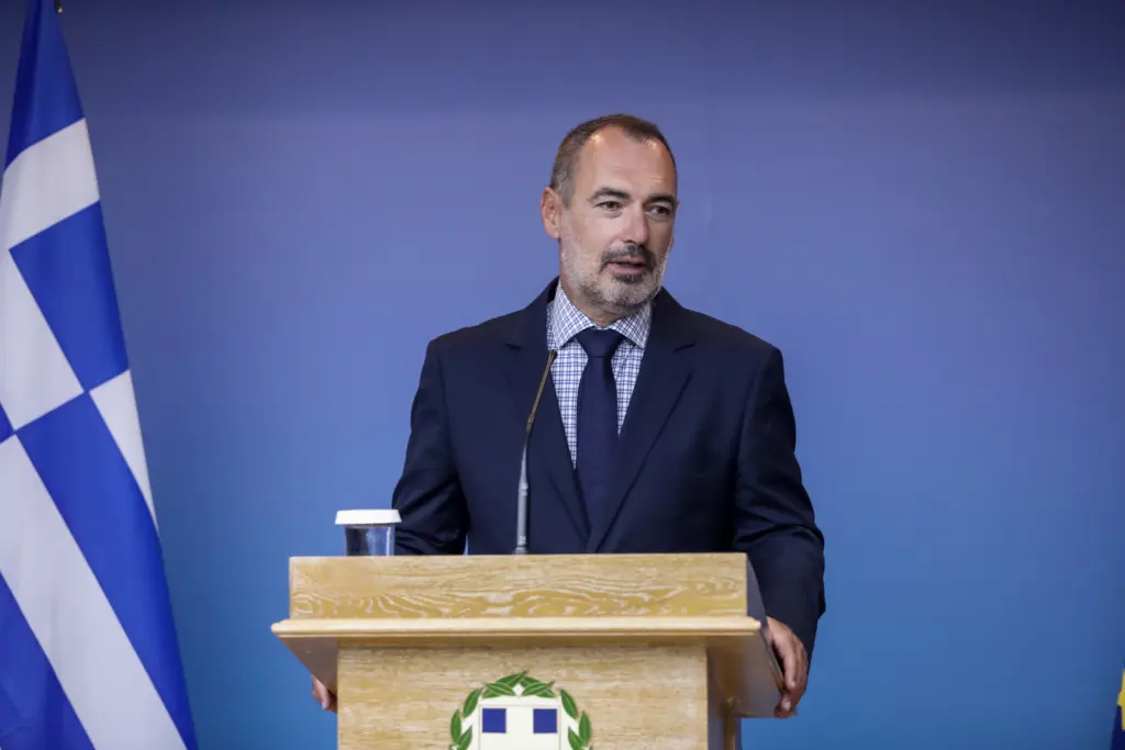 Θετικός στον κορονοϊό ο υφυπουργός Εξωτερικών, Ανδρέας Κατσανιώτης