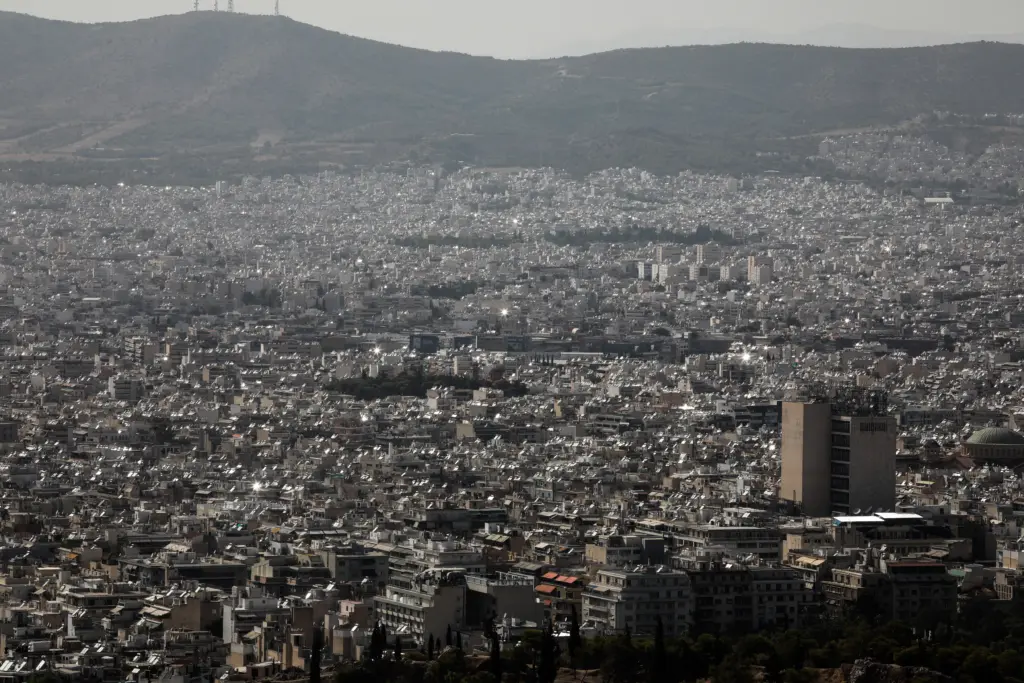 Αυλαία για το πρόγραμμα “Εξοικονομώ 2021” – Ανοίγει η πλατφόρμα για την υποβολή αιτήσεων (vid)