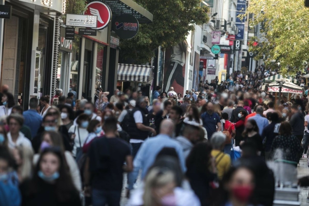 Περισσότερα από 1.500 κρούσματα στην Αττική – Ο χάρτης της διασποράς των νέων μολύνσεων