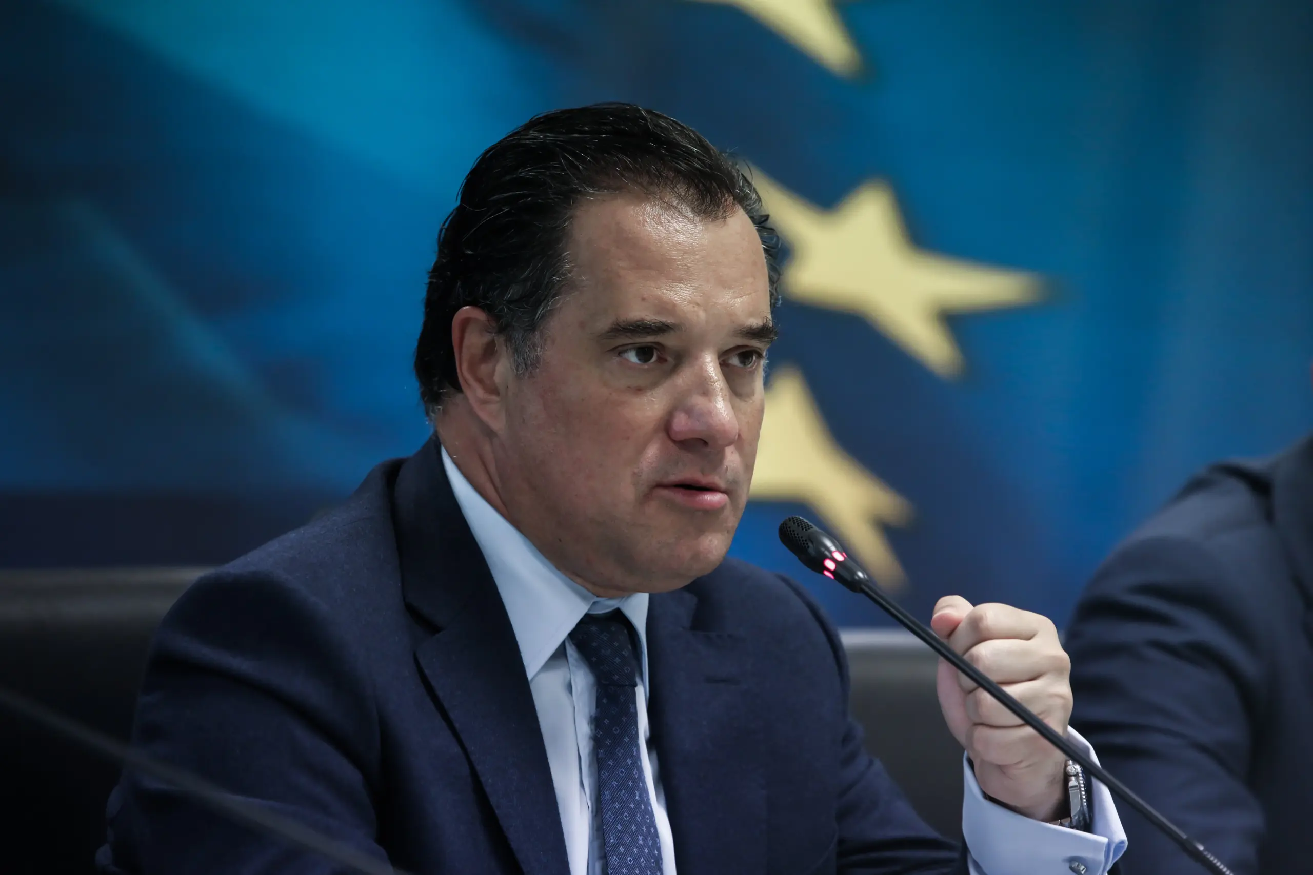 Ο Άδωνις Γεωργιάδης απαντά στο σποτ του ΣΥΡΙΖΑ για τις ανατιμήσεις με… παλιά ανακοίνωση του ΣΥΡΙΖΑ
