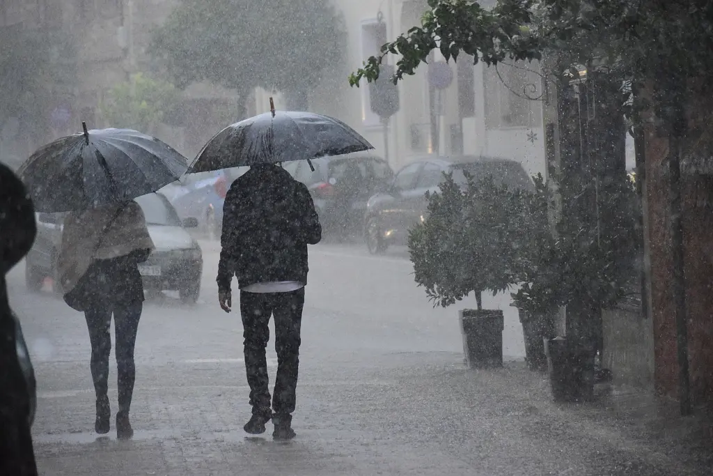 Διαδοχικά κύματα κακοκαιρίας με καταιγίδες, μποφόρ και χιόνια θα σαρώσουν τη χώρα – Πότε θα επηρεαστεί η Αττική