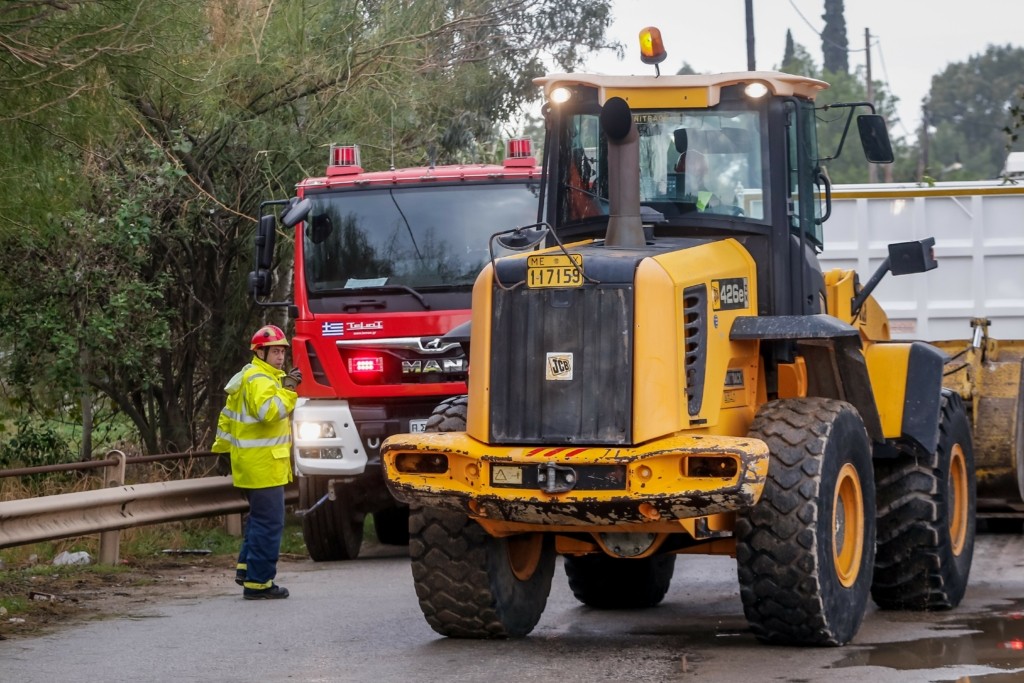 Νέα τραγωδία στη Θεσσαλονίκη – Νέος άντρας πέθανε όταν σφηνώθηκε σε συρόμενη πόρτα