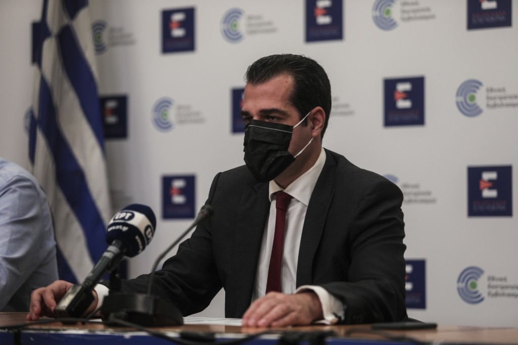 “Νέα μέτρα είναι πάντα στο τραπέζι” – Τι λέει ο Πλεύρης για το ενδεχόμενο επέκτασης του υποχρεωτικού εμβολιασμού