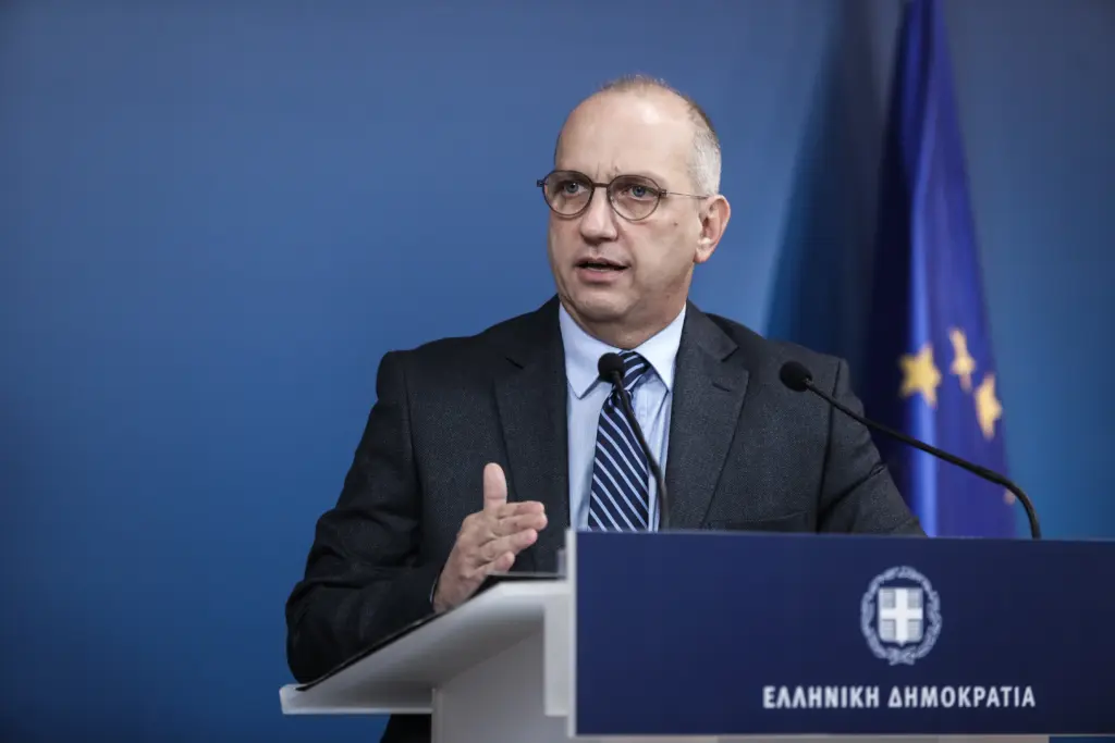 Οικονόμου – “Πράσινο για εμβολιασμούς παιδιών 5-11 ετών”, πώς σχολίασε τις εκλογές στο ΚΙΝΑΛ