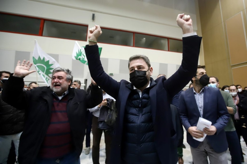 Ο “άγνωστος” Νίκος Ανδρουλάκης – Το σύμφωνο συμβίωσης και η μεγάλη απώλεια που του στοίχισε