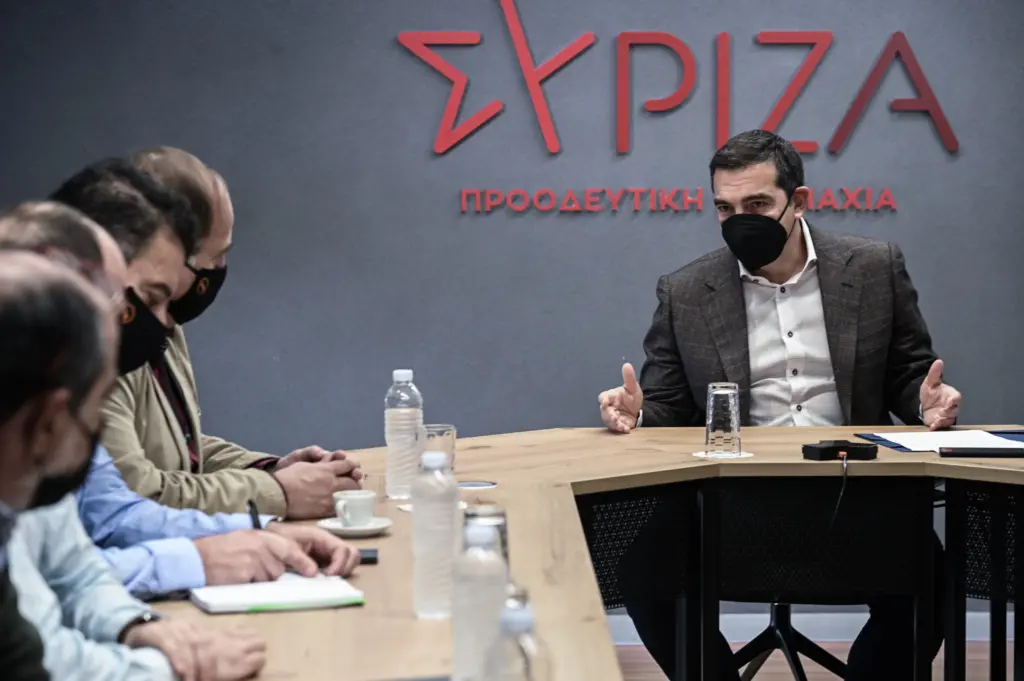 Πρόταση Τσίπρα για ανοιχτά, αλλά και ασφαλή σχολεία