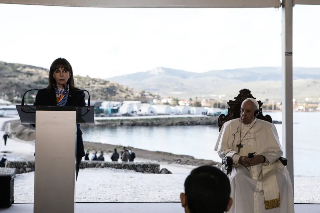 Σακελλαροπούλου για προσφυγικό – “Η Ελλάδα σήκωσε δυσανάλογο βάρος”