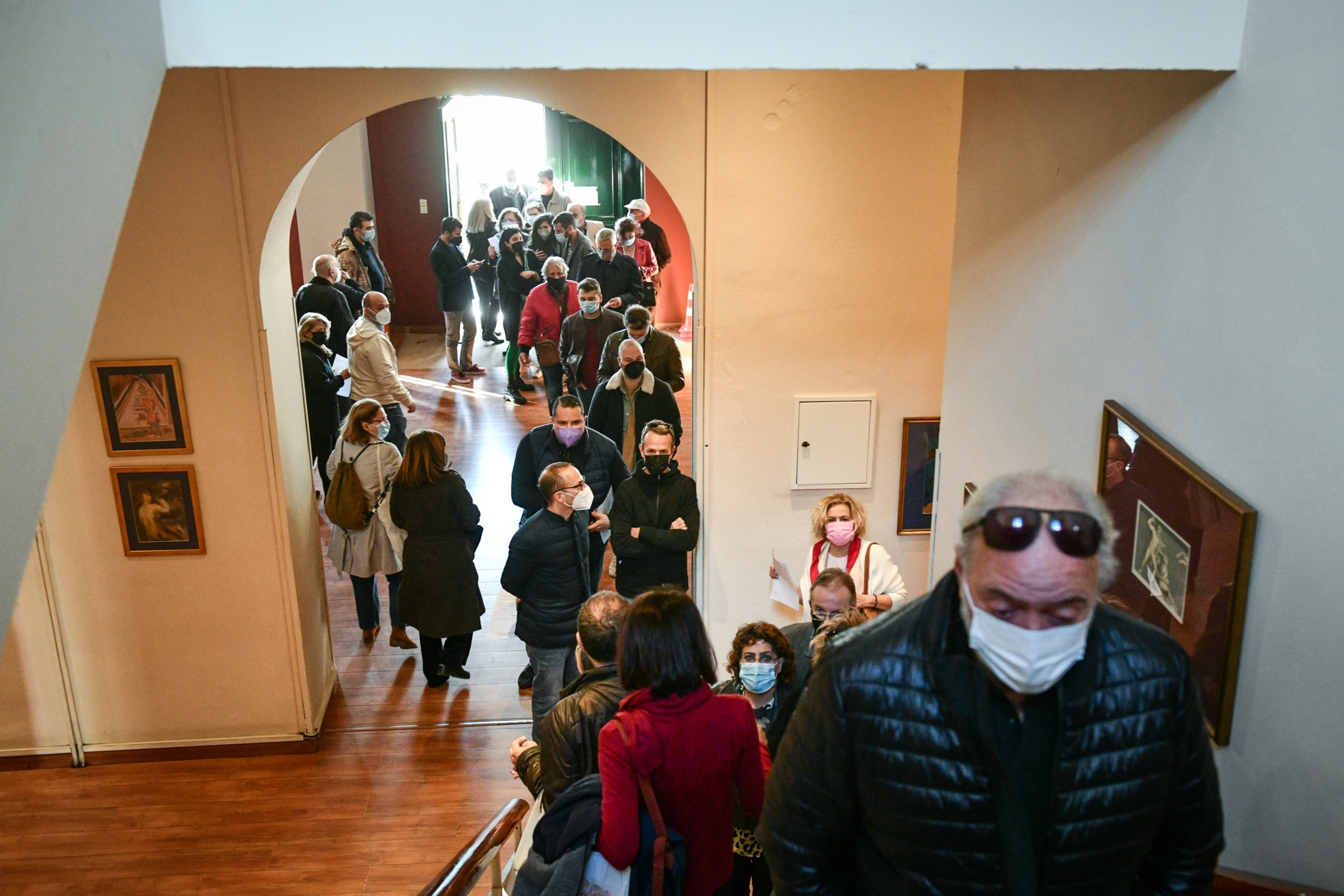 Πλησιάζουν τις 200.000 οι ψηφοφόροι στις εκλογές του ΚΙΝΑΛ – Προς παράταση η διαδικασία (vids)