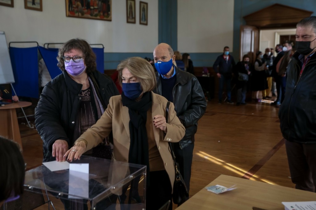 Ψήφισαν Σημίτης και Βενιζέλος για τις εκλογές του ΚΙΝΑΛ (pic)