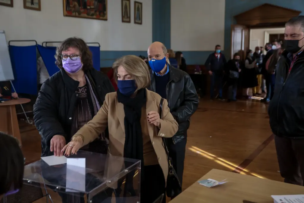 Ψήφισαν Σημίτης και Βενιζέλος για τις εκλογές του ΚΙΝΑΛ (pic)