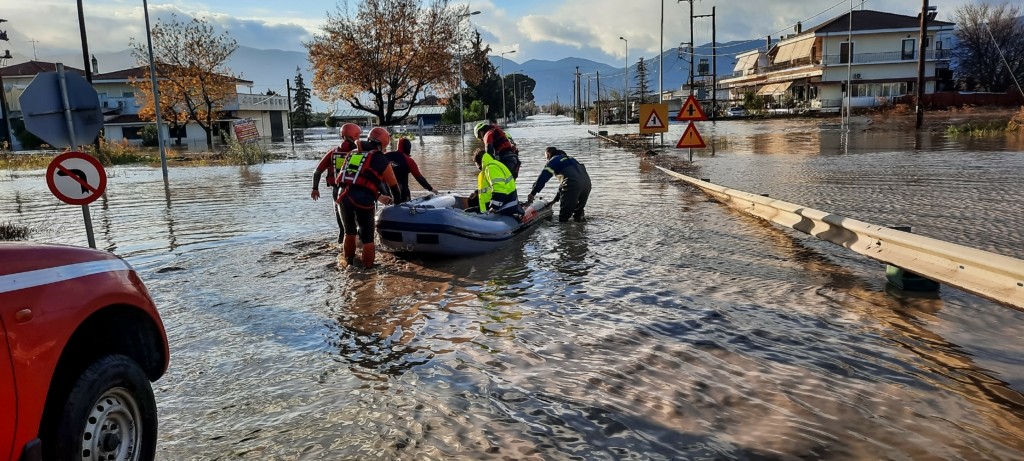 Ρεκόρ βροχόπτωσης και χιονοκάλυψης για αρχές Δεκεμβρίου – 17 χρόνια είχαν να δουν τόσο χιόνι