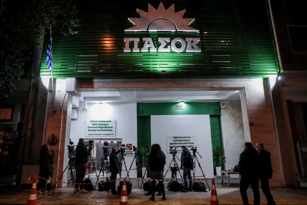 Παράταση για μισή ώρα στις εκλογές του ΚΙΝΑΛ – Κέρδισαν το στοίχημα με 200.000 ψήφους – Πότε θα ανακοινωθούν τα αποτελέσματα