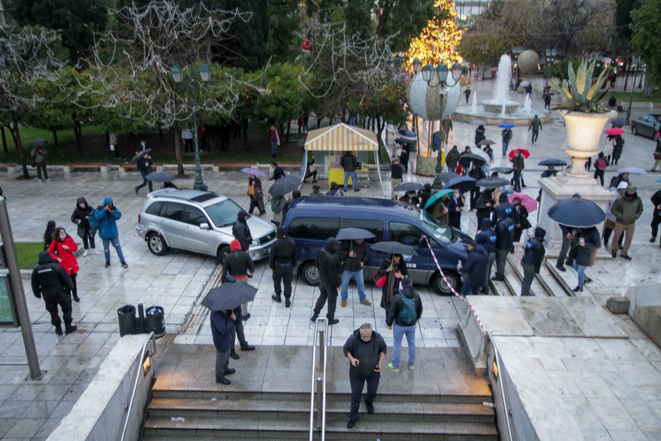 Σαφάρι ελέγχων στις γιορτές -“10.000 αστυνομικοί επιτηρούν” (vid)