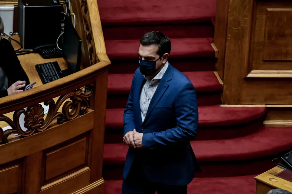 Τσίπρας κατά Μητσοτάκη – “Σε οποιαδήποτε άλλη χώρα της ΕΕ ο πρωθυπουργός θα είχε παραιτηθεί”