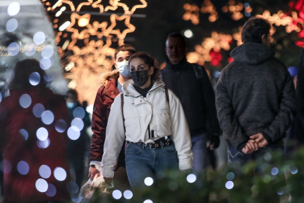 Δραματική προειδοποίηση για τη μετάλλαξη Όμικρον – “Ό,τι είναι να μας συμβεί, θα μας συμβεί πάρα πολύ γρήγορα”