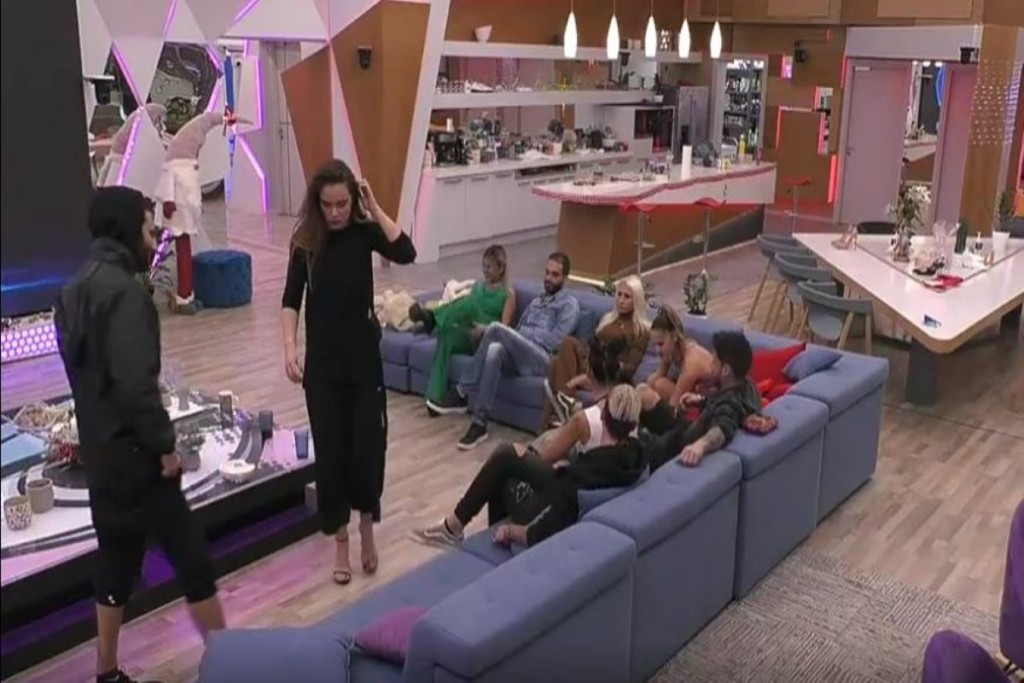 Ο τελικός του Big Brother πλησιάζει και η τελευταία αποχώρηση “πληγώνει” τους διεκδικητές του μεγάλου επάθλου (vid)