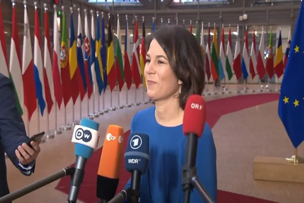 “Φωτιές” άναψε η υπουργός Εξωτερικών της Γερμανίας – Μια δήλωσε έφερε αύξηση στο φυσικό αέριο κατά 10%