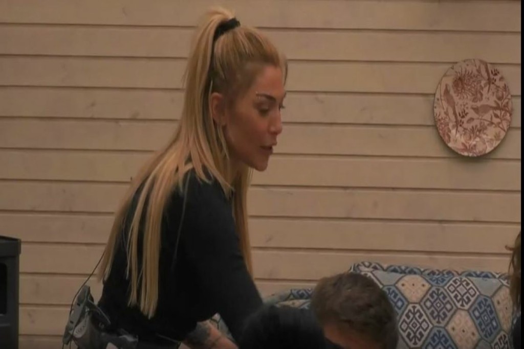 Η Ηλιάδη θέλει δικαιοσύνη στη “Φάρμα” και ο Λέντζος με τον Ψωμιάδη λένε “μυστικά” στο αγρόκτημα (vids)