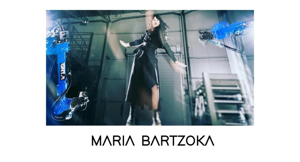 Η Ζενεβιέβ Μαζαρί με total outfit MARIA BARTZOKA