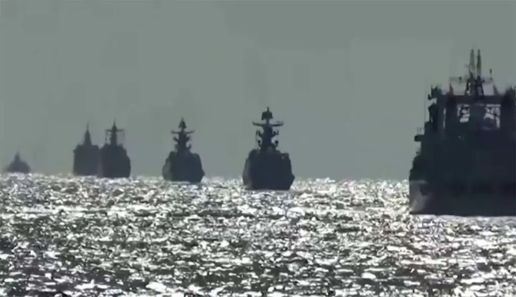 Ο διάπλους αμερικανικών πολεμικών πλοίων από το στενό της Ταϊβάν και το μήνυμα στην Κίνα