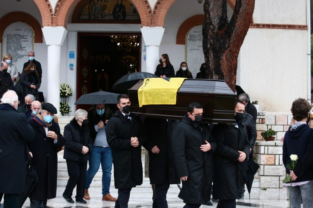 Ο Δημήτρης Μελισσανίδης και ο Ντούσαν Μπάγεβιτς παρόντες στην κηδεία του Κωνσταντίνου Γενεράκη (pics)