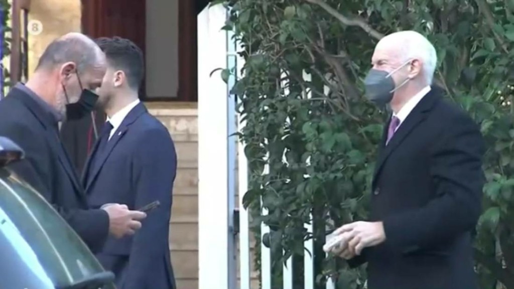 Ο Γιώργος Παπανδρέου επισκέφθηκε τον Πάπα Φραγκίσκο (vid)