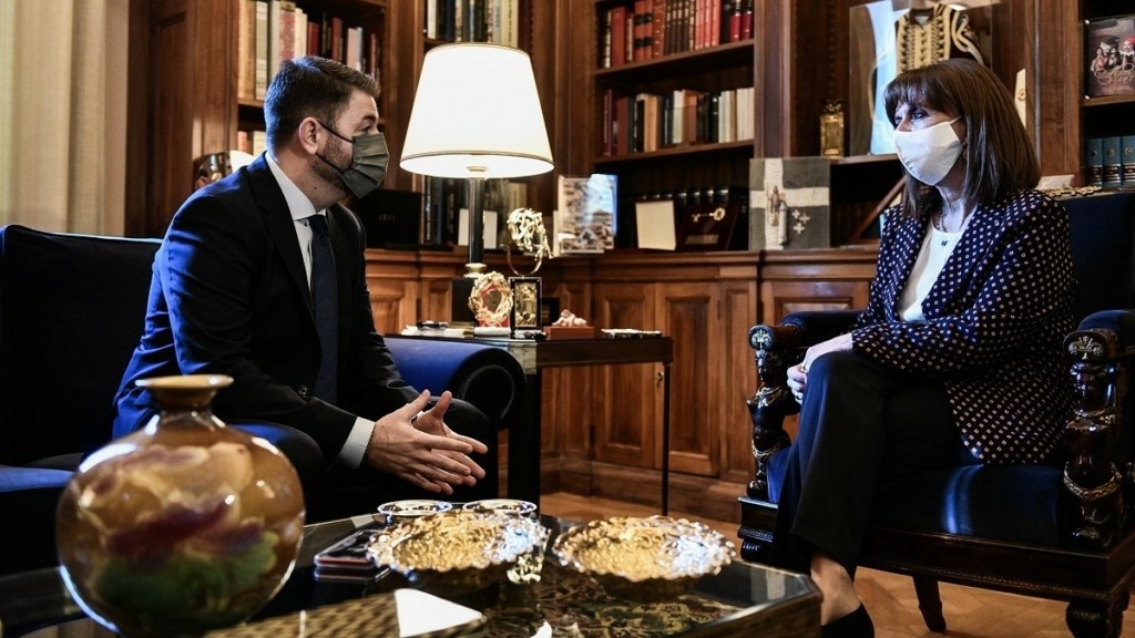 Συναντήθηκε με την Κατερίνα Σακελλαροπούλου ο Νίκος Ανδρουλάκης – Τι συζητήθηκε