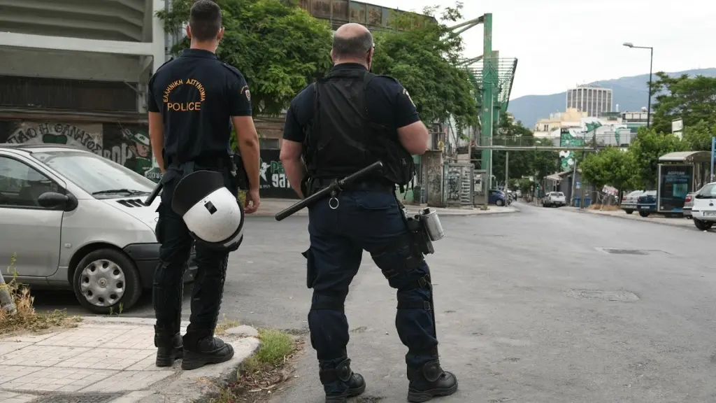 “Ταρίφα” 30.000 ευρώ για κάθε έγγραφο είχε το κύκλωμα παράνομων ελληνοποιήσεων