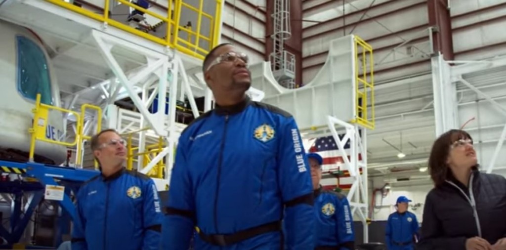 Το νέο ταξίδι στο διάστημα από την Blue Origin του Τζεφ Μπέζος (vid)