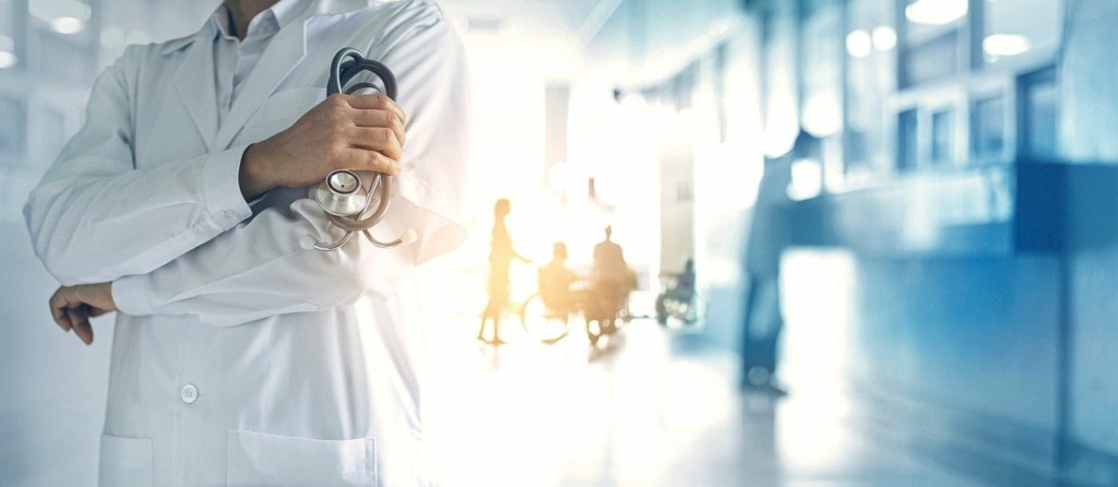 Νεκρή από κορονοϊό 60χρονη στον Βόλο – Γιατρός φέρεται να τη συμβούλευε να μην πάει στο νοσοκομείο