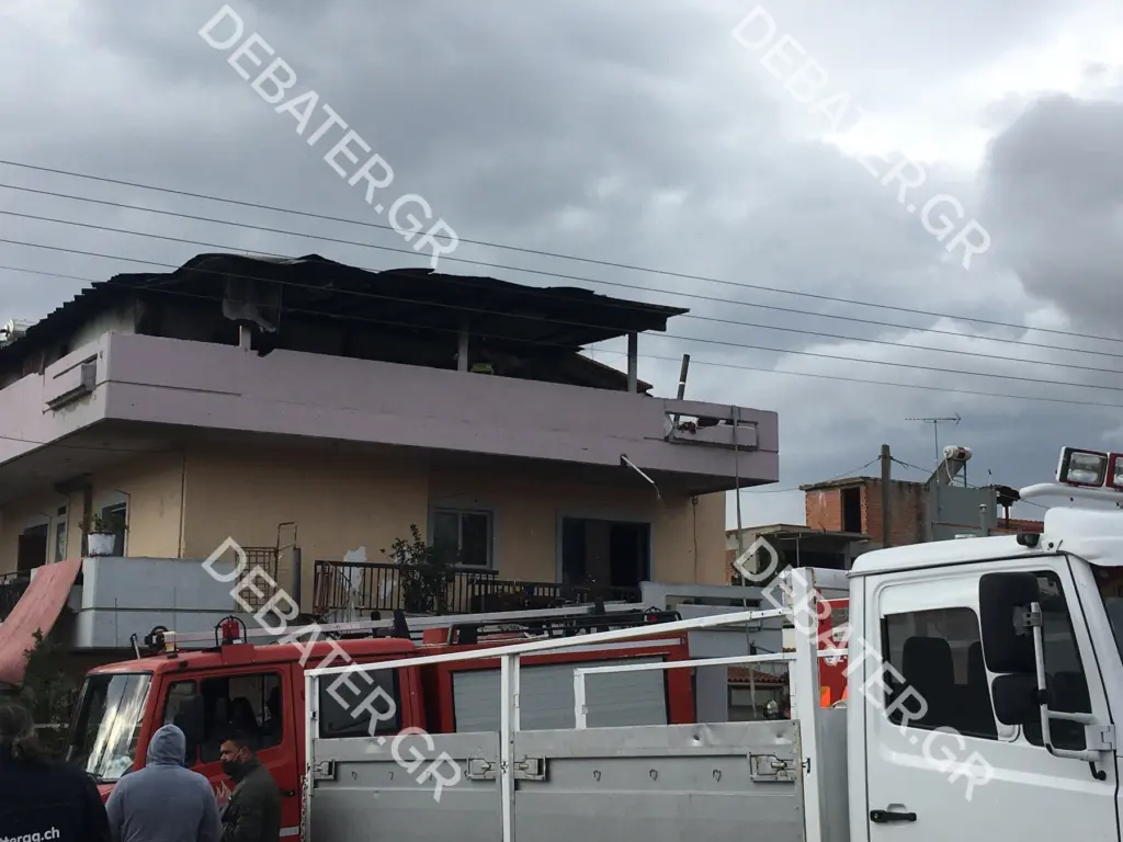 Θρήνος στο Καματερό από τον θάνατο δυο παιδιών λόγω φωτιάς – Από ξυλόσομπα μάλλον προκλήθηκε η πυρκαγιά (vids)