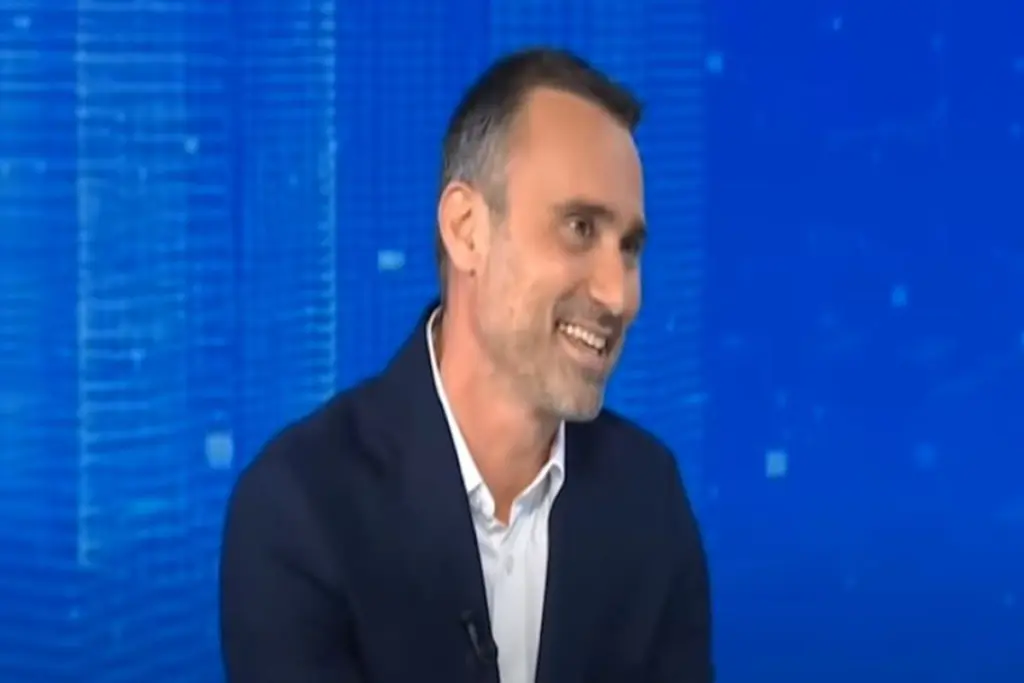 H ερώτηση του Καπουτζίδη στον Κυριάκο Μητσοτάκη – “Γιατί είμαι ο άνθρωπος με τα λιγότερα δικαιώματα σ’ αυτή την αίθουσα”