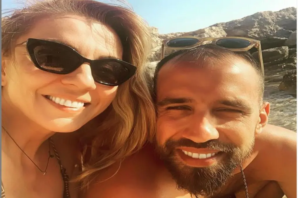Βραδινή έξοδος για τη Ματίνα Νικολάου και τον Βασίλη Πορφυράκη