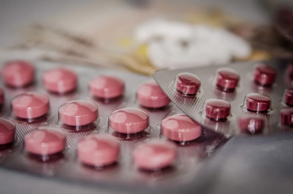 Επιφυλάξεις για το χάπι της Pfizer κατά του κορονοϊού – “Μπορεί να έχει προβλήματα”
