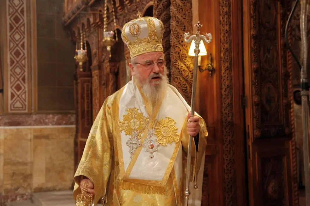 Συγκλονιστική μαρτυρία για τον Μητροπολίτη Κοσμά – “Τον πείθαμε να διασωληνωθεί και κάποιοι του άλλαζαν γνώμη”