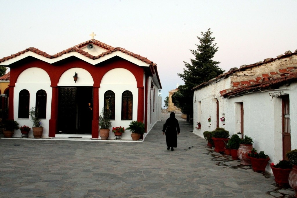 Συναγερμός στην Κω – Θετικές στον κορονοϊό όλες οι μοναχές σε μοναστήρι