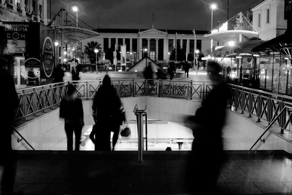 “Παράθυρο” Μητσοτάκη για λήψη νέων μέτρων μπροστά στην επέλαση της μετάλλαξης Όμικρον (vid)