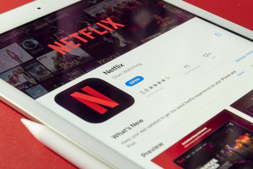 Το επικό μήνυμα του Netflix Greece για την εκτόξευση των κρουσμάτων