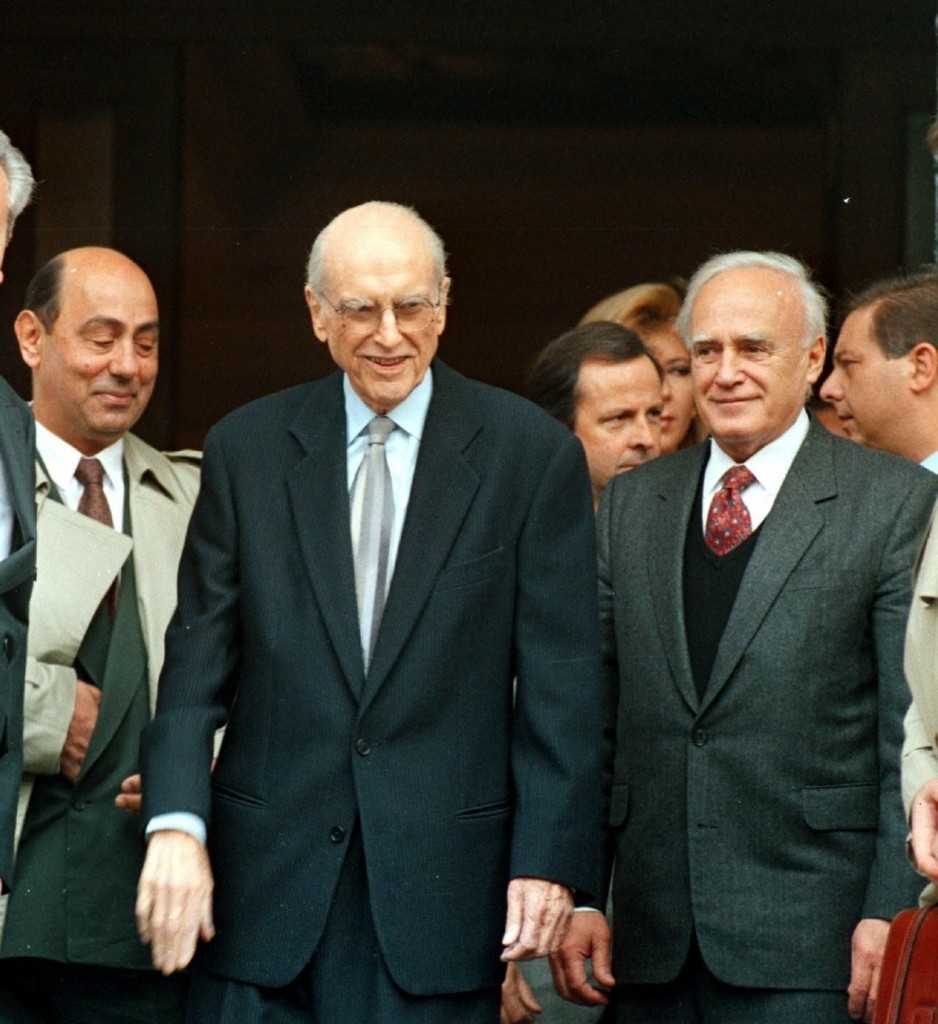 Όταν ο Κάρολος Παπούλιας μιλούσε για τον Ανδρέα Παπανδρέου – Οι αποκαλύψεις και η στενή τους φιλία