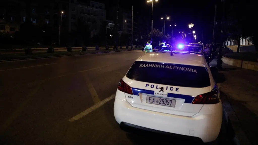 Πυροβολισμοί στη Γλυφάδα – Ένα άτομο έχει τραυματιστεί