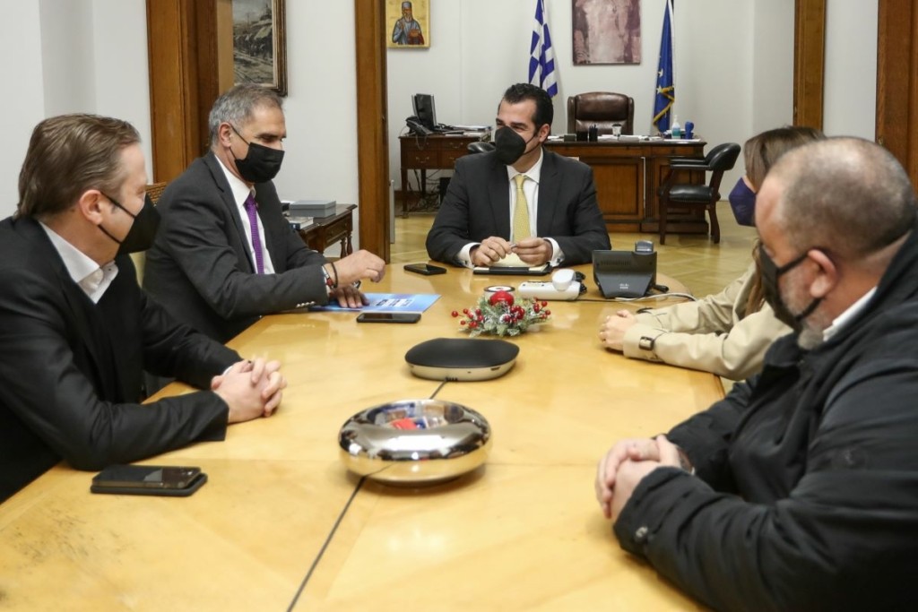 Καμία αλλαγή στα μέτρα για τα γήπεδα – Υπομονή από τους φιλάθλους ζήτησε ο Πλεύρης