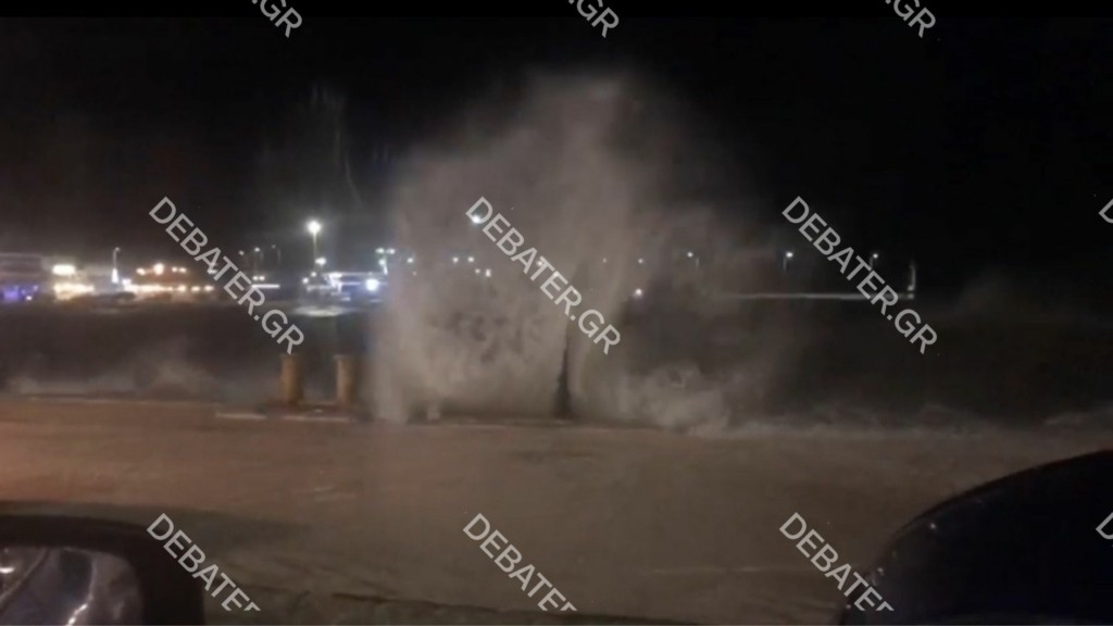 Η κακοκαιρία “Κάρμελ” σήκωσε “μίνι τσουνάμι” στη Ραφήνα