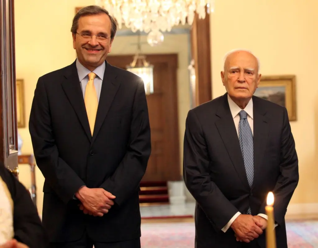 Ο Αντώνης Σαμαράς “αποχαιρετά” τον Κάρολο Παπούλια – “Ένας συνεπής αγωνιστής για τα ιδεώδη του”