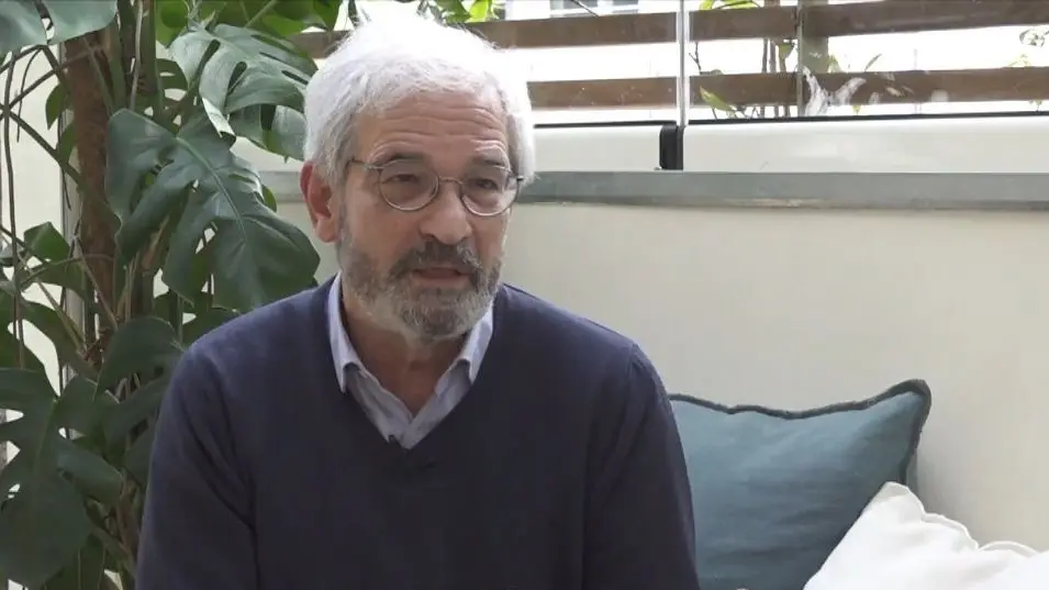 Συγκλονίζει ο Σπύρος Σαραφιανός – “Με κλείδωσαν στην κουζίνα επειδή έφαγα δύο κουταλιές μερέντα”