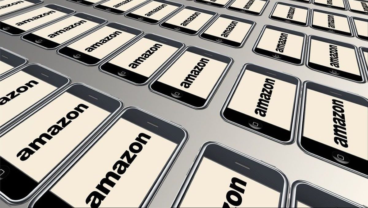 Amazon: 20 έργα αιολικής και ηλιακής ενέργειας τέθηκαν φέτος σε λειτουργία στην Ευρώπη