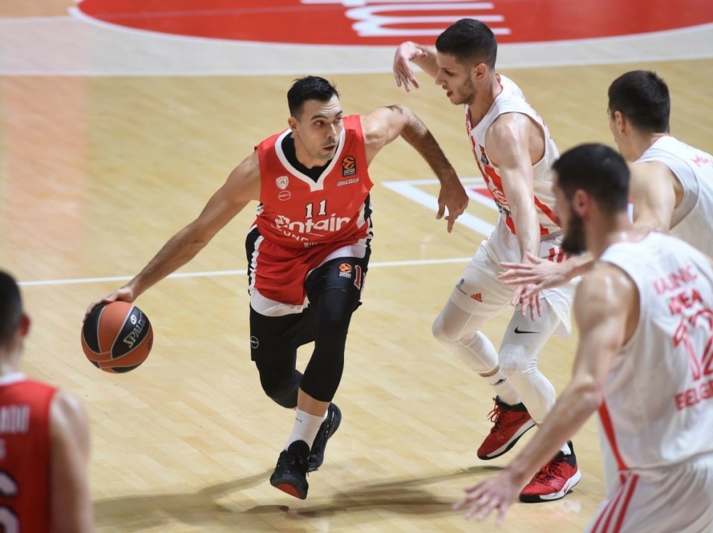 “Στραβοπάτησε” ο Ολυμπιακός στο Βελιγράδι – “Κακή” ήττα από τον Ερυθρό Αστέρα