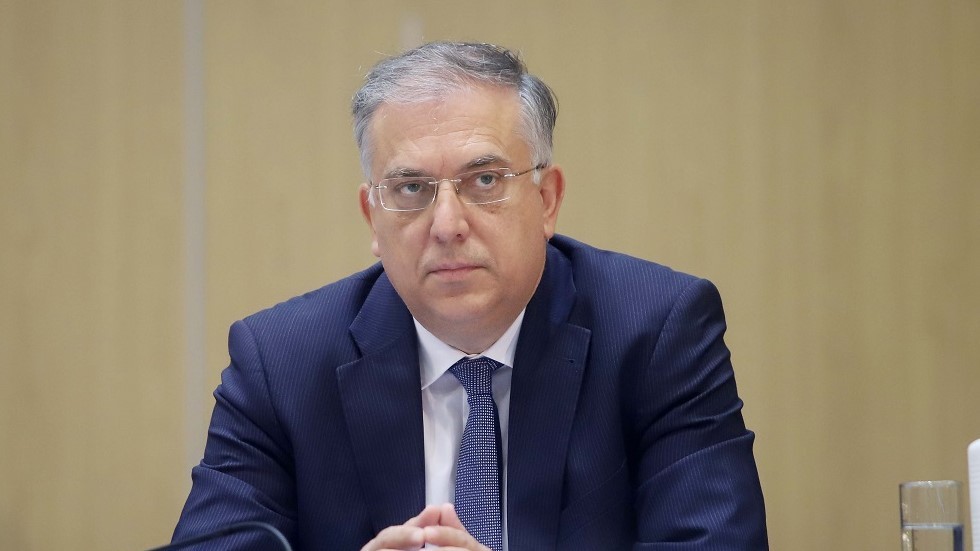 Ξεκάθαρος ο Θεοδωρικάκος για τον Παναγιωτόπουλο – “Θλιβερό γεγονός, το να καταδικάζεις είναι πάρα πολύ λίγο” (vid)